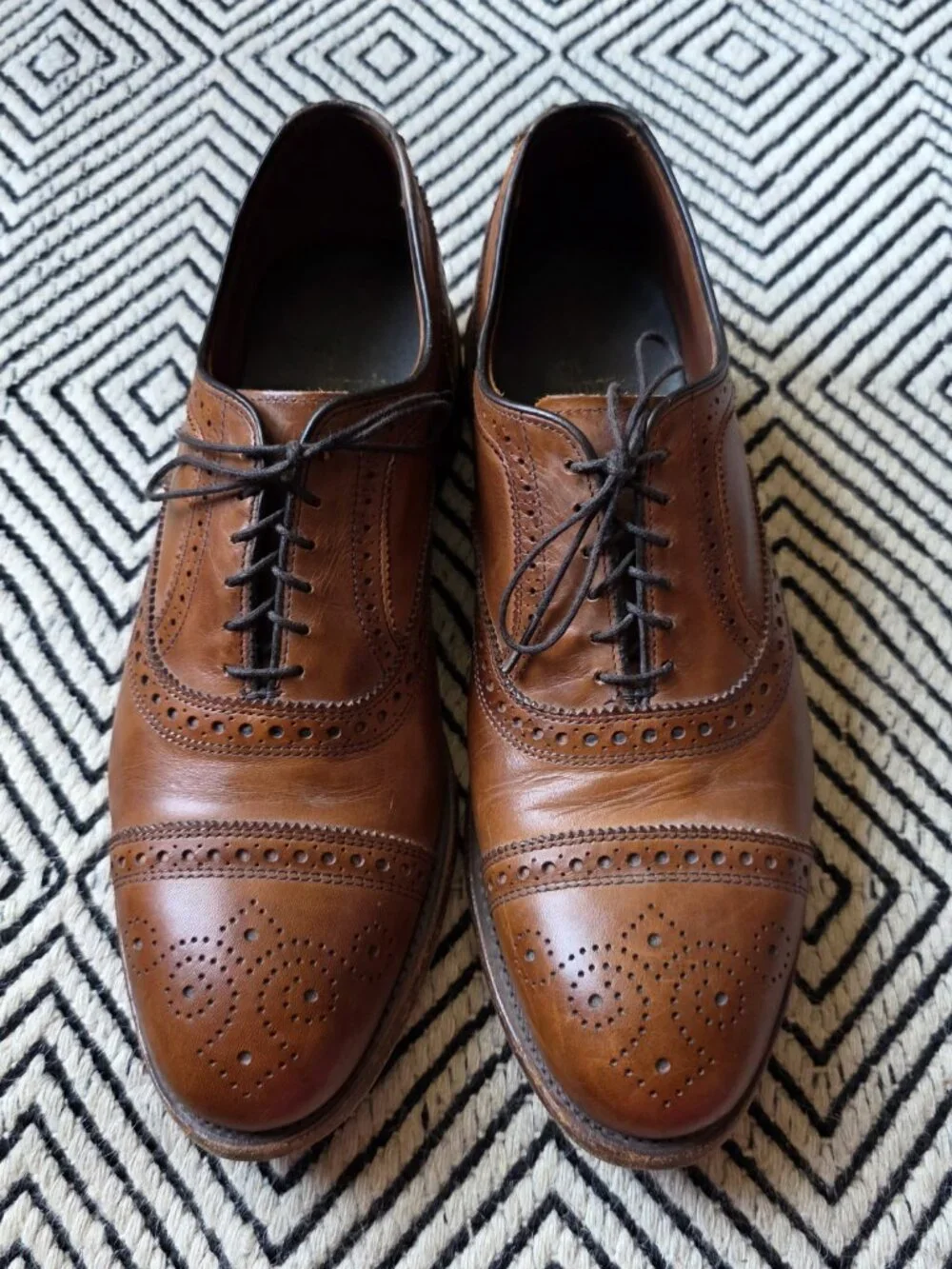 Size 10 Allen Edmonds Men's Strand Cap-Toe Oxford Brown Calfskin Dress Shoes